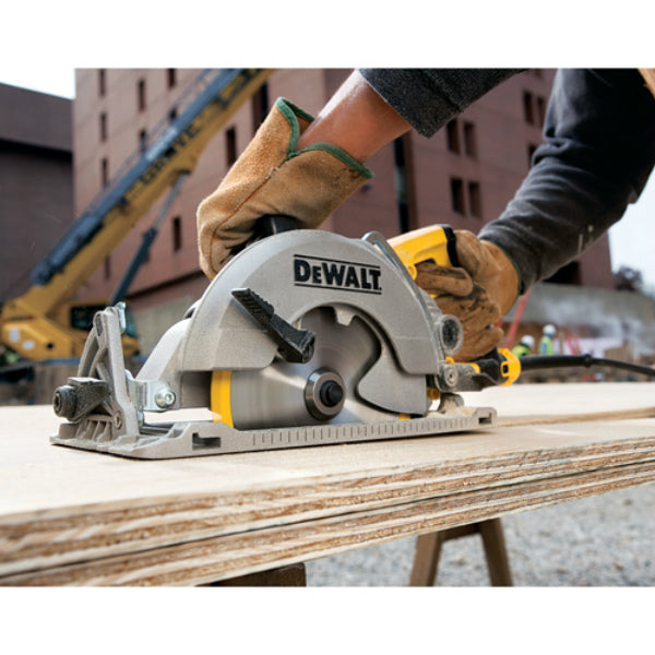 DeWalt® DWS535 Worm Drive Circular Saw, 15 Amps, 7-1/4"