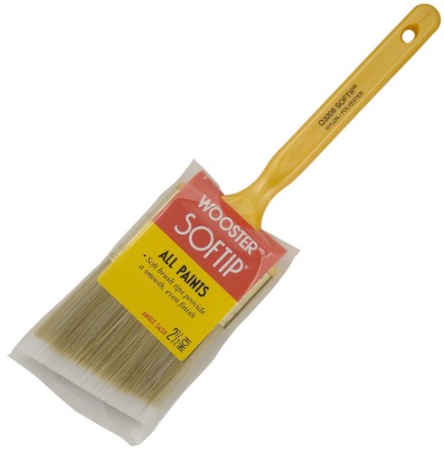 Wooster® Q3208-2-1/2 Softip® Angle Sash Nylon/Polyester Paint Brush, 2-1/2"