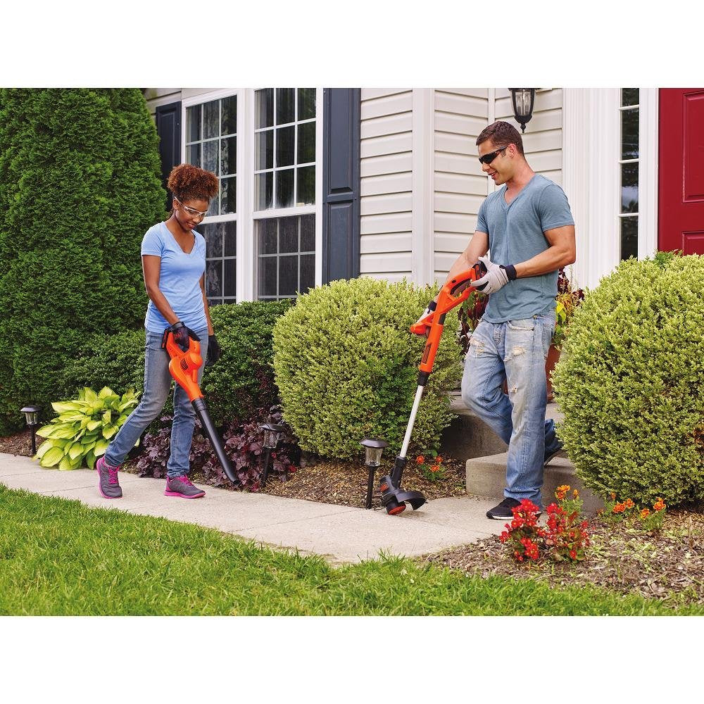 BLACK+DECKER LSW221 20V MAX* Cordless Lithium-Ion Sweeper Kit, 1.5Ah